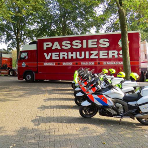 Passions Preparing the moving van for a Toetertocht in Alphen aan den Rijn. Passions Preparing the moving van for a Toetertocht in Alphen aan den Rijn.